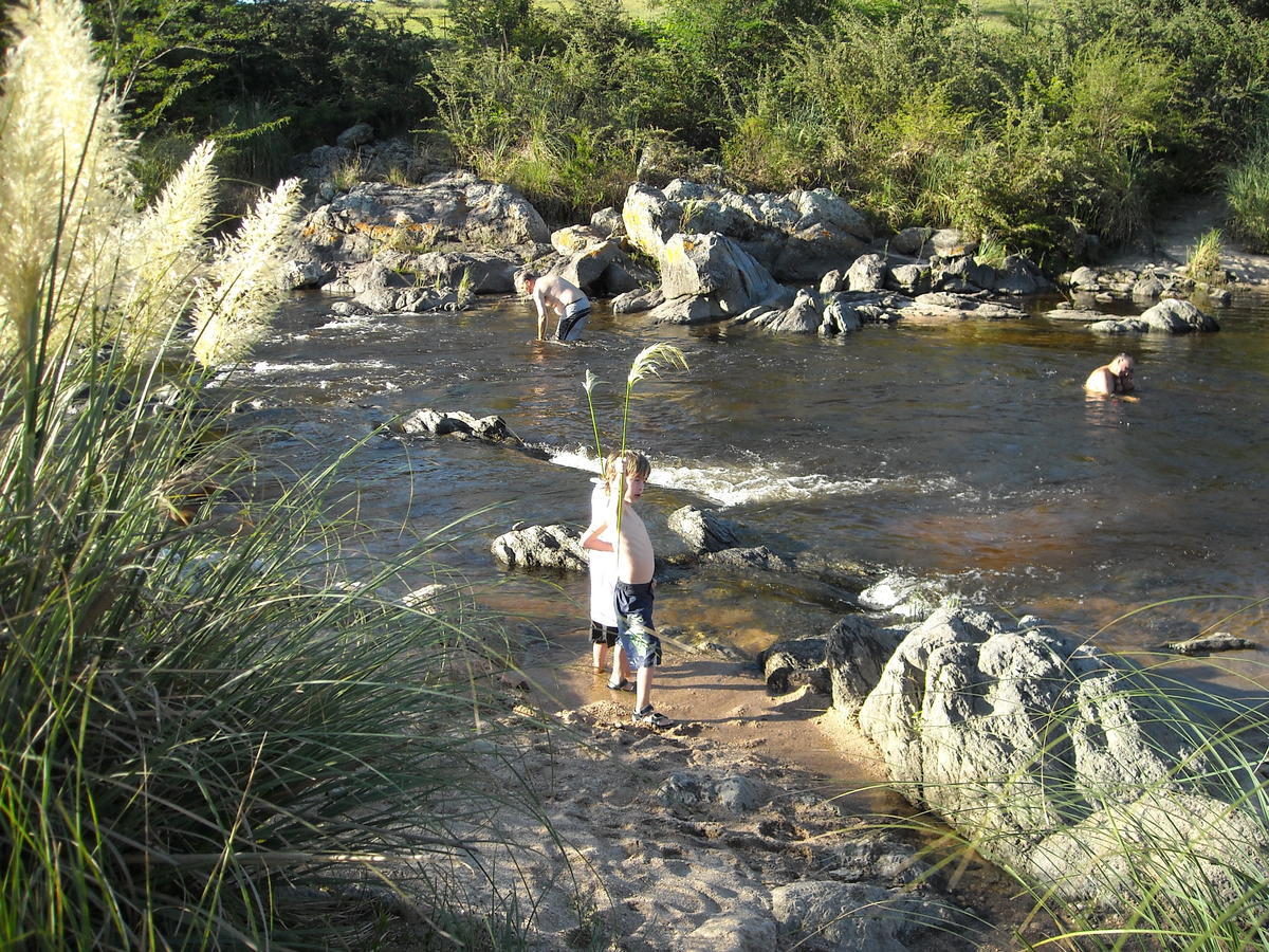 Cabanas Ecos Del Rio Los Reartes Szoba fotó